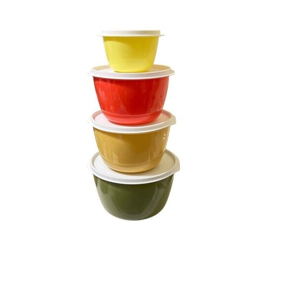 4 Rubbermaid Stacking Bowls w/Lids J3220 J3218 J3216 J3212 Green Red Yellow Vtg